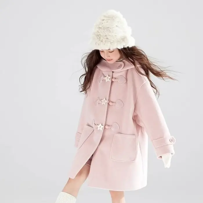 2025 nouveau manteau d'hiver manteau à capuche en laine rose pêche avec boutons en corne de chèvre é
