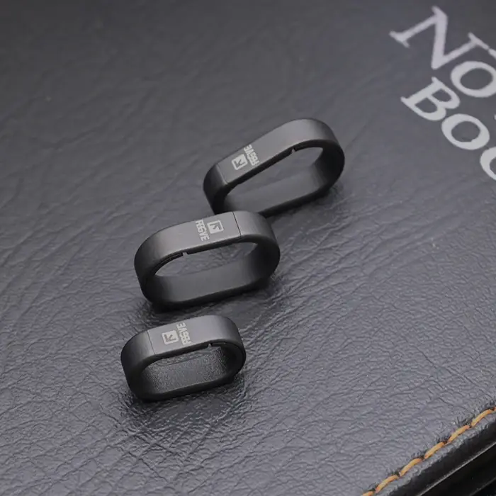 Porte-clés en alliage de titane avec revêtement PVD noir design moderne pour clés de voiture accessoires EDC élégant et durable