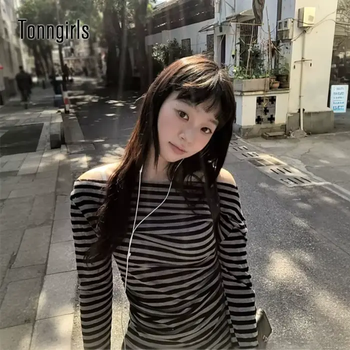 Tonngirls esthétique 2000s femmes T-shirt à manches longues rayé décontracté t-shirts épaules nues S