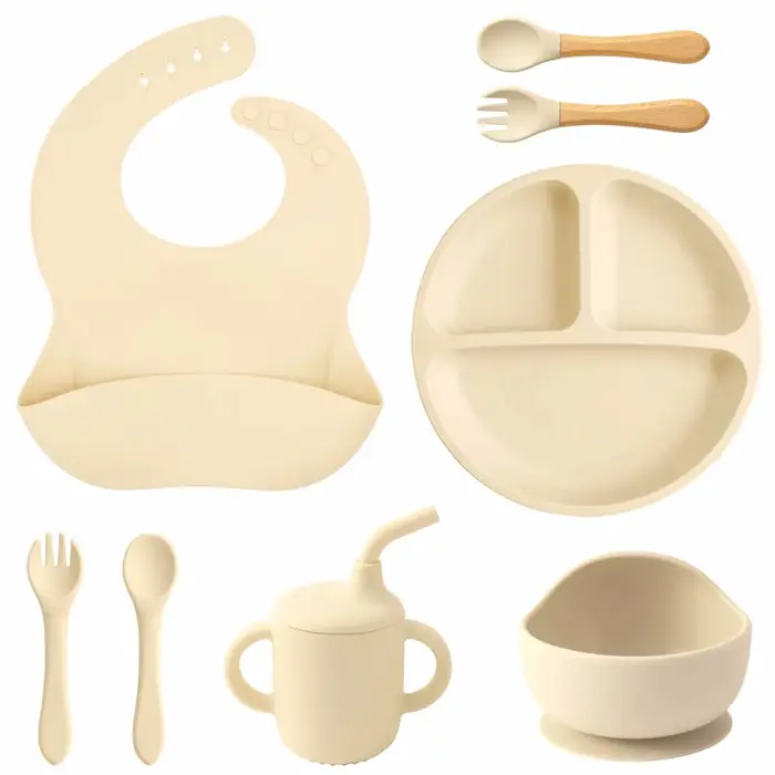 Ensemble de vaisselle pliante pour bébé avec système d'aspiration assiettes solides biberon tasse paille pour repas sans stress transitions alimentaires occasions spéciales