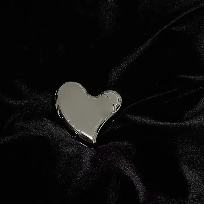 Briquet gonflable en alliage métallique forme d'amour design personnalisé élégant pour homme femme cadeau romantique occasions spéciales