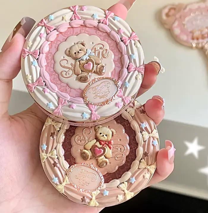 Flower Knows – Palette anti-cernes, Collection Sweetie Bear, velours impeccable, quatre couleurs, ma