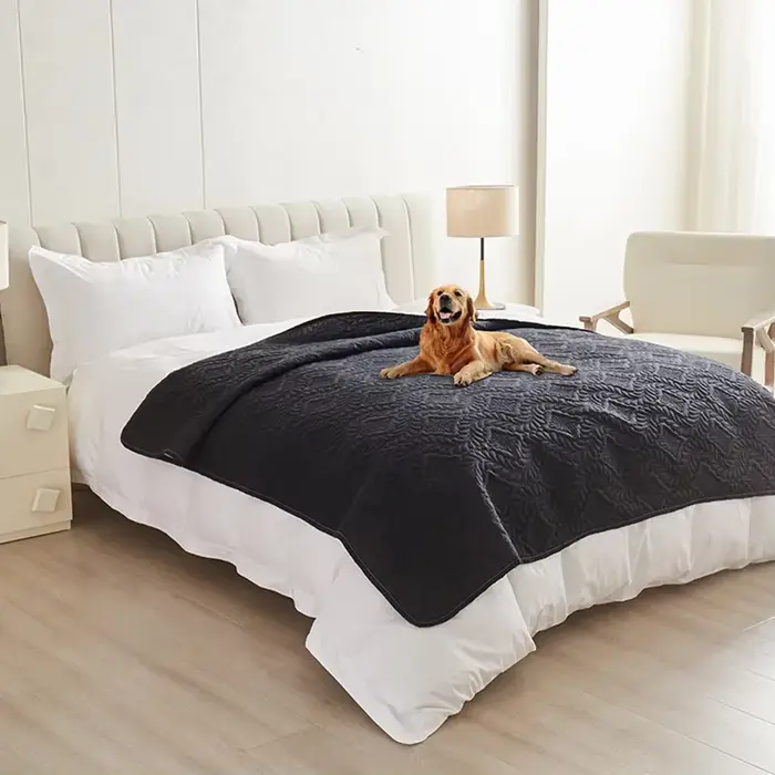 Housse de lit imperméable pour chien, couverture pour meubles, protection de lit, housse de canapé pour chiens et chats, couvre-lit à dos antidérapant résistant à la saleté