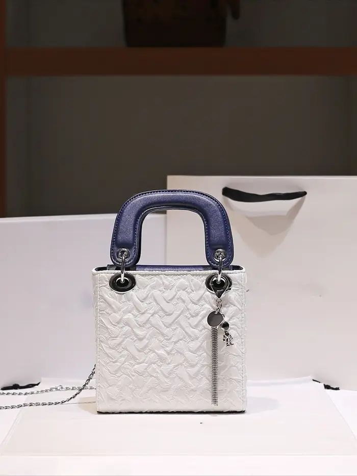 Nouveauté 2026 : Sac carré à chaîne pour femme, de créateur, mode et luxe, avec pendentif délicat et
