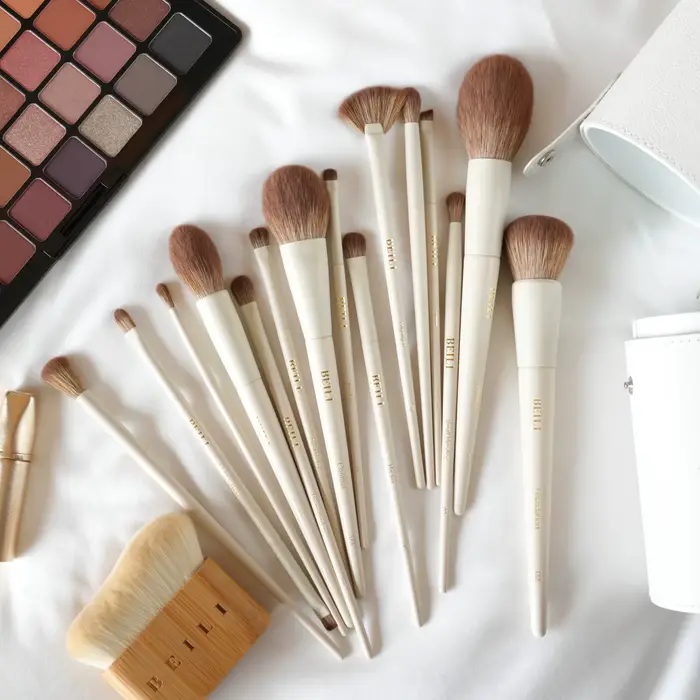 BEILI 15 pièces Beige Premium synthétique pinceaux de maquillage ensembles fond de teint correcteur 