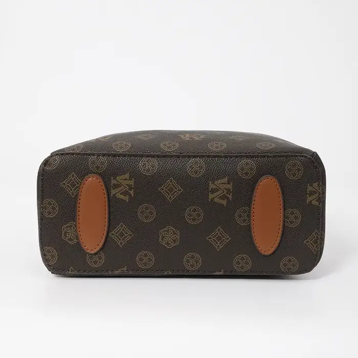 Sac à langer en cuir tendance pour femmes : Sac messager bandoulière unique avec logo de créateur de