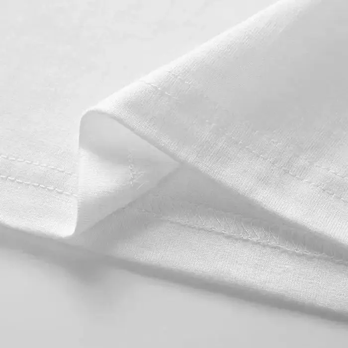 T-shirt avec la nouvelle couverture de l'album de Justin Bieber pour le printemps/été 2026 Un t-shir