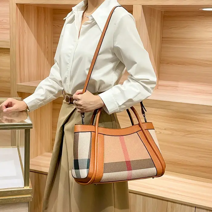 Sac à langer classique et unique pour femmes, élégant sac à bandoulière, sac à main de luxe, design 