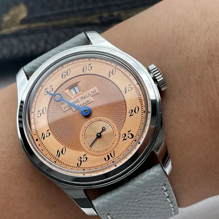 Spot marchandises nouveau Pierre Paulin Jumping Hour hommes montre saumon cadran automatique St17 mo