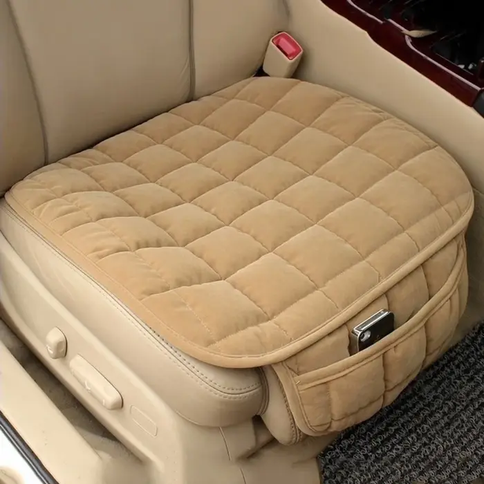 Housse de siège de voiture universelle chaude d'hiver coussin anti-dérapant siège avant respirant protection de siège de voiture pour femmes et hommes occasions spéciales cadeau pour Noël anniversaire