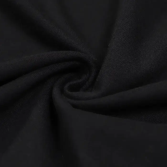 Un incontournable pour les fans d'anime T-shirt gothique avec imprimé tête de mort mystérieux à manc