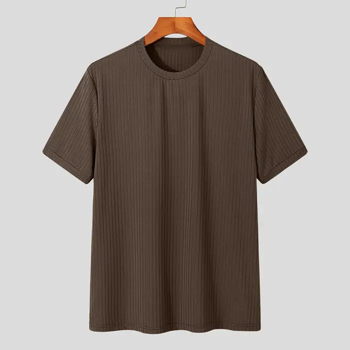 Vêtements d'été pour hommes