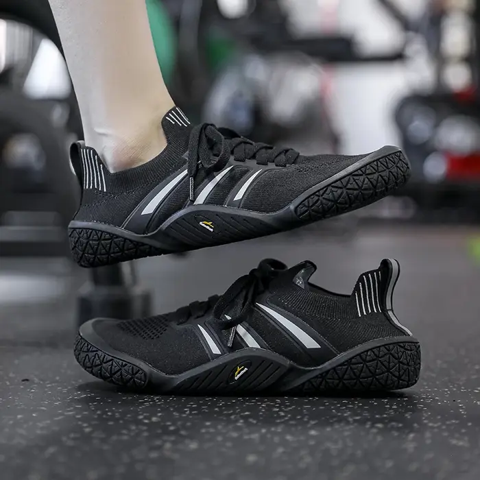 Chaussures de sport légères pieds nus, baskets de sport à semelle souple avec maille respirante pour