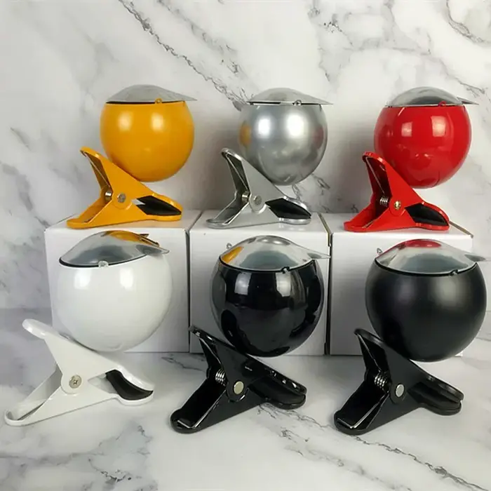 Cendrier en métal créatif avec clip, anti-chute, cendriers multifonctions pour salon, décorations an