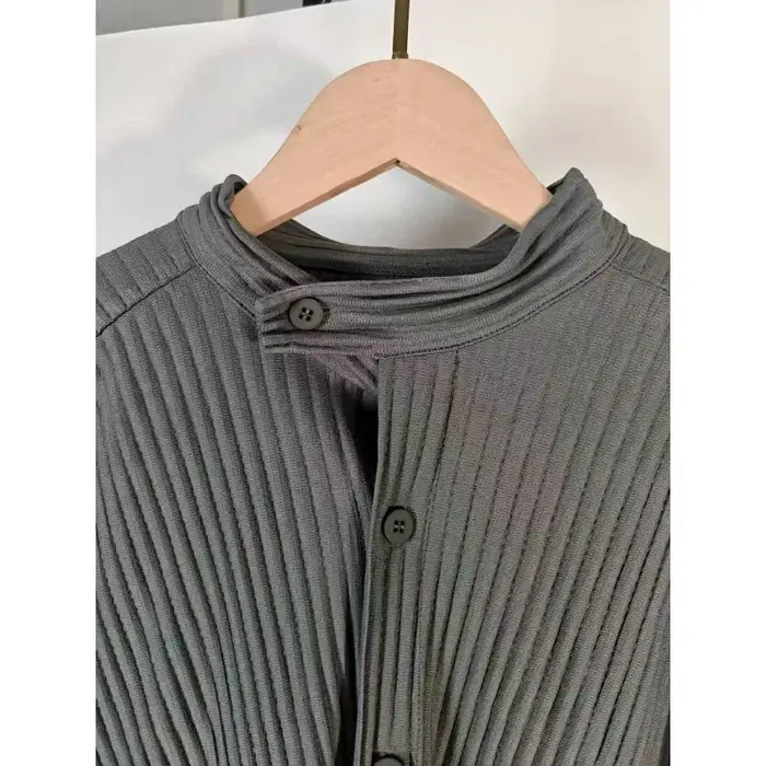 Chemisier plissé Miyake à manches longues, Nouvelle collection Printemps-Été 2026, Haut ample aminci