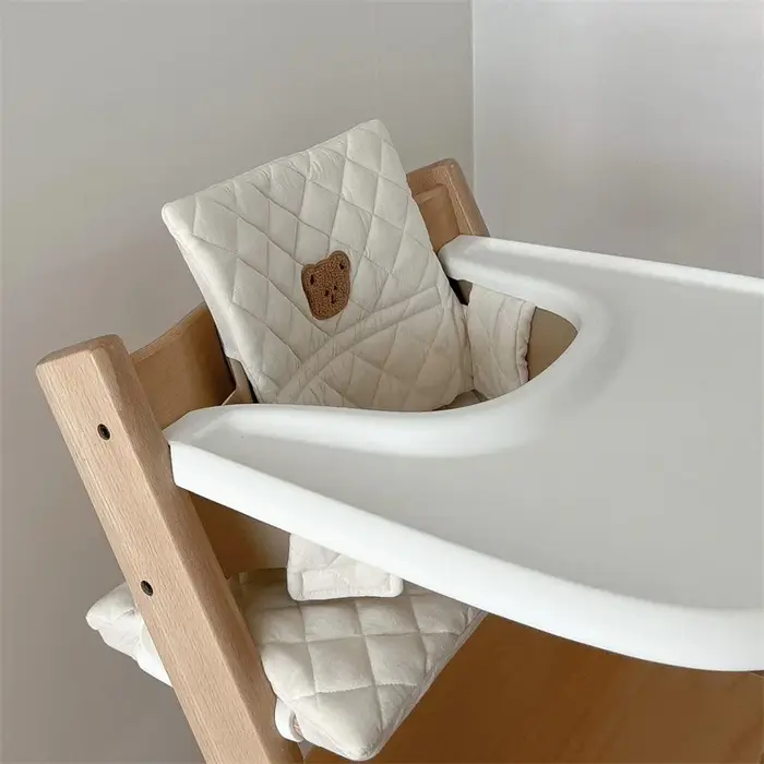 Coussin de chaise haute avec motifs ours lapin pour bébé confortable et décoratif pour les repas de bébé occasions spéciales
