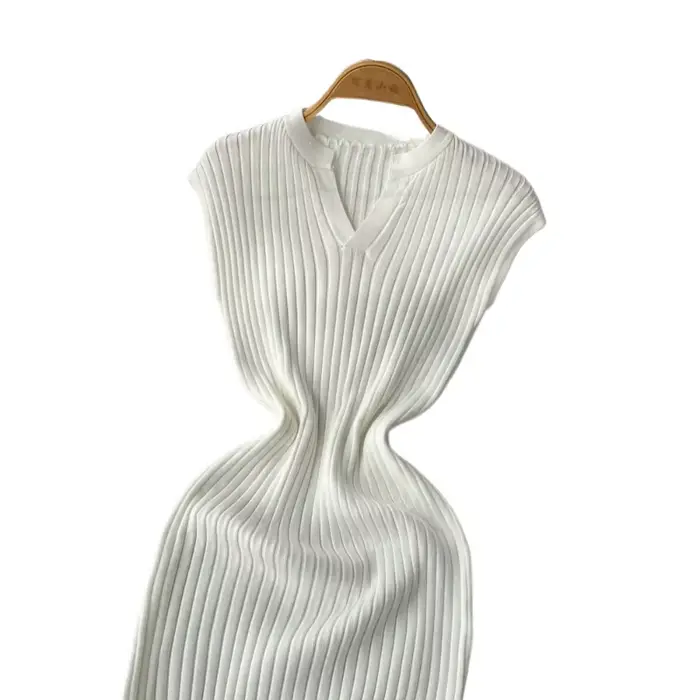 Robe longue moulante en maille blanche pour femme, col en V, sans manches, élastique, avec fente lat