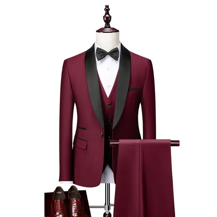 Costume 3 pièces pour homme, taille US, col à revers noir, veste, gilet et pantalon / Tenue de cérém