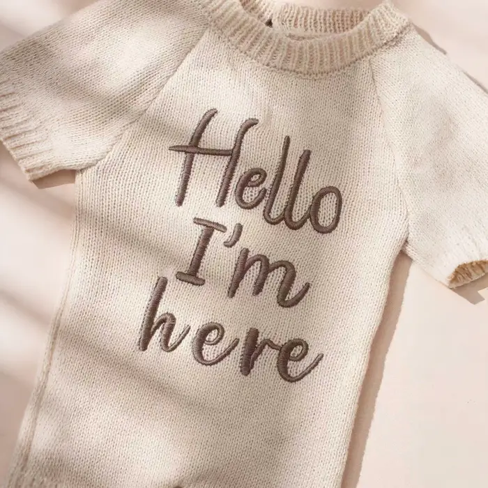 Combinaison Nouveau-Né Broderie Bonjour Tricot Doux Occasions Spéciales Garçon Fille Pieds Photo Naissance