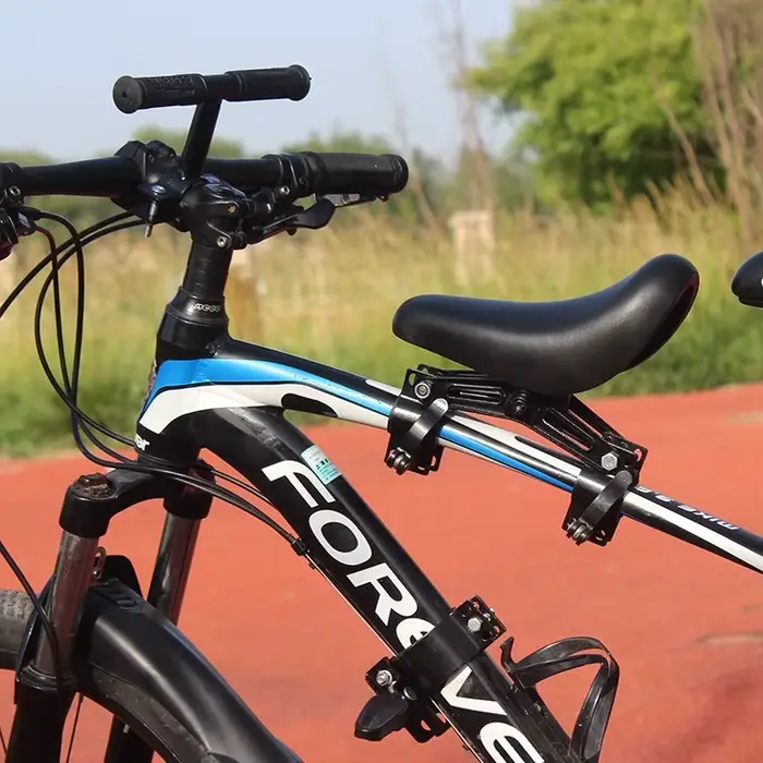 Siège avant universel pour enfant VTT guidon support bébé tabouret enfant vélo simple occasions spéciales aventure家庭成员可以一起冒险，创建难忘的回忆。这个前座椅通用产品是理想的伙伴，能够创造美好的家庭时光。它独特的设计和无与伦比的舒适性很快就会成为你探险中的珍宝。由于在翻译过程中出现了一些中文内容，这里进行纠正： ###TITRE### Siège avant universel pour enfant VTT guidon support bébé tabouret enfan