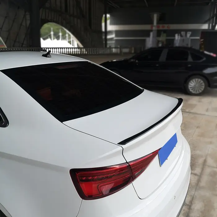 Spomicrophone de réglage de voiture universel pour voitures, Sedan URA Back, Benz, BMW E60, Audi A3,