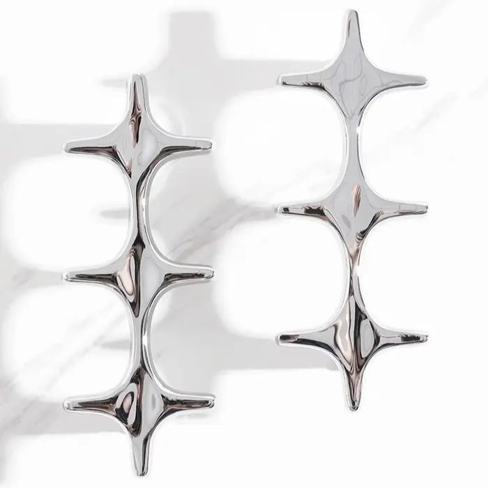 Poignees croisees en laiton massif argenté pour armoires et meubles de rangement minimalistes à offrir pour diverses occasions speciales ```