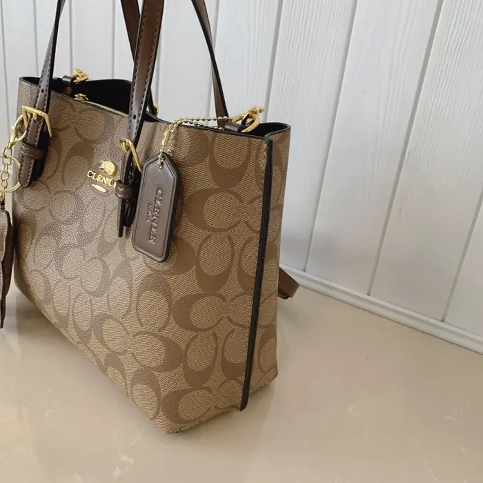 Sac à main messager minimaliste chic de style Paris pour femme avec cuir au design vintage et logo l