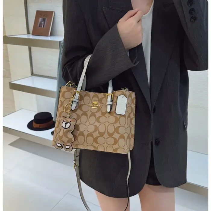 Sac à main messager minimaliste chic de style Paris pour femme avec cuir au design vintage et logo l
