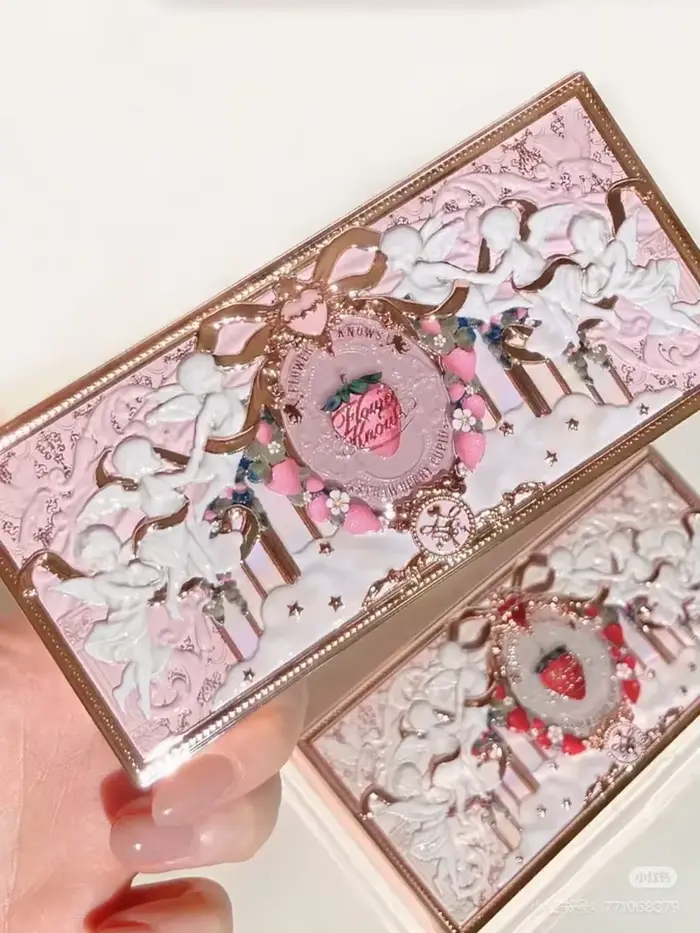 Flower Knows – plaque Composite pour le visage, cupidon aux fraises, fard à joues polyvalent, reflet