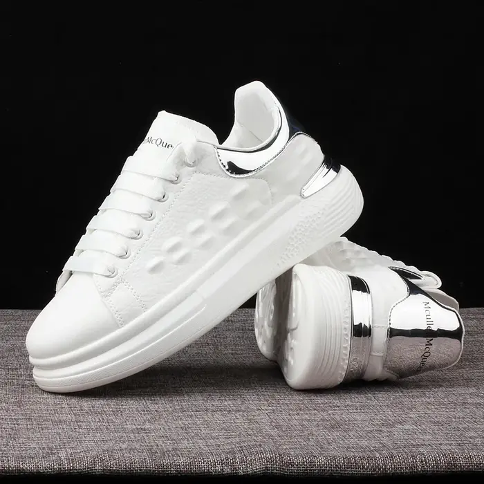 Baskets respirantes rehaussantes pour hommes et femmes, chaussures de skateboard, chaussures de tenn